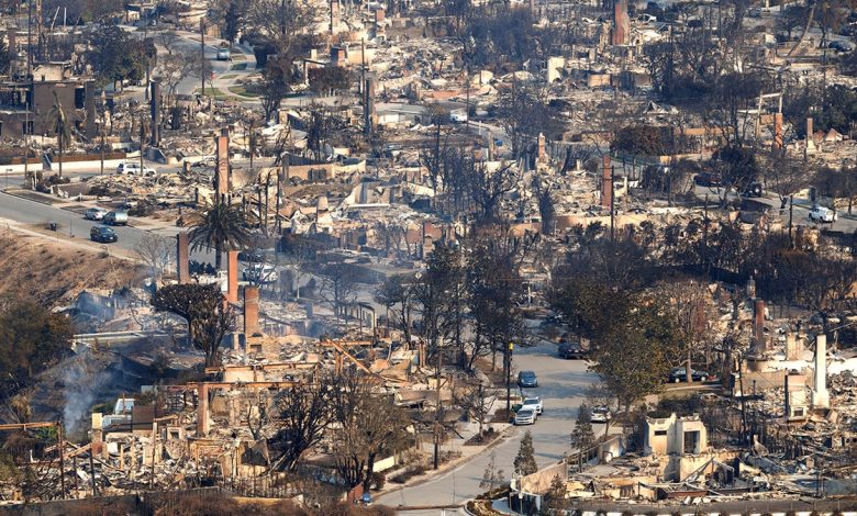 Aftermath of fire in Pacific Palisades and along Pacific Coast Highway.Officials said that at least 10 people were killed in all of the Los Angeles fires and 5,300 structures were destroyed in the Palisades fire. January 10, 2025, Los Angeles, California.