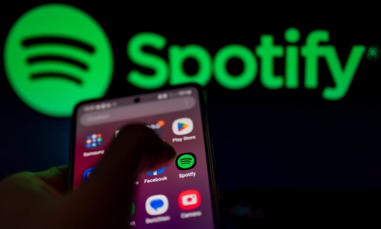 Universal Music Group and Spotify strike new agreement