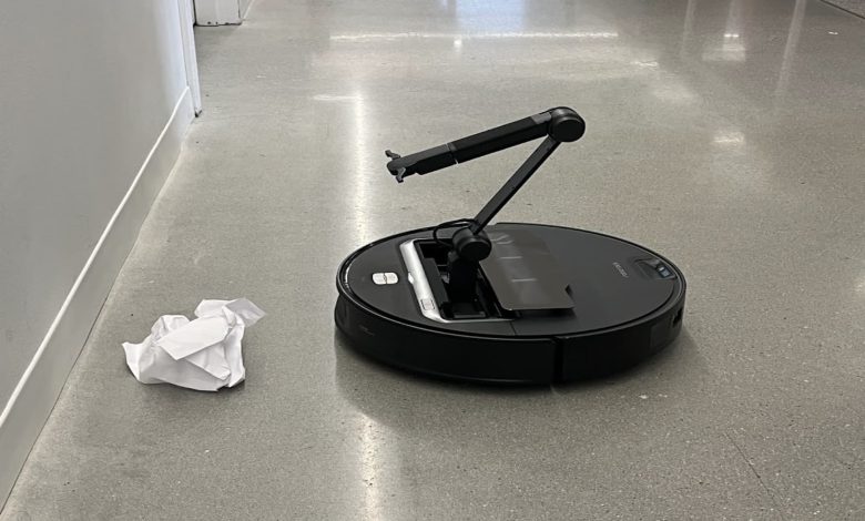 Chinese robot vacuum cleaner Roborock reveals AI-powered robotic arm