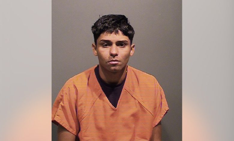 Migrant arrested by ICE Anderson Zambrano-Pacheco appears in a mugshot.