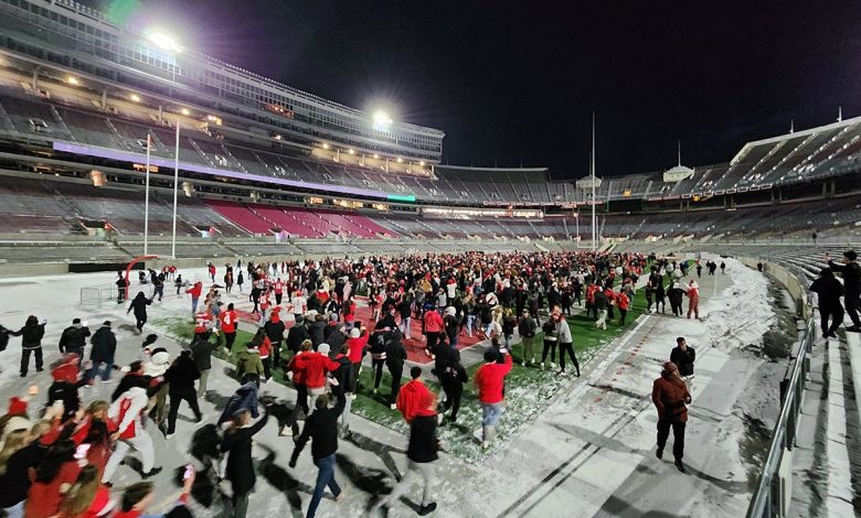 Ohio State fans break into Ohio Stadium to celebrate 1st national title since 2014