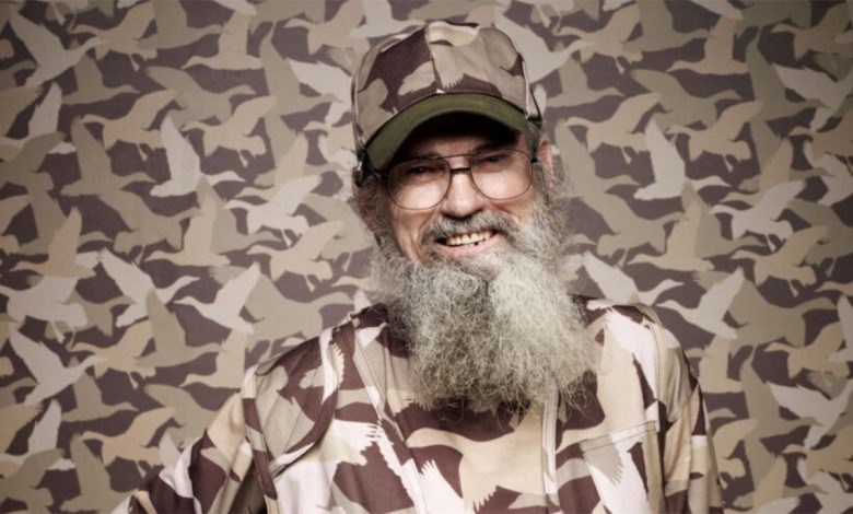 'Duck Dynasty' star 'Uncle Si' Robertson hospitalized after hunting accident