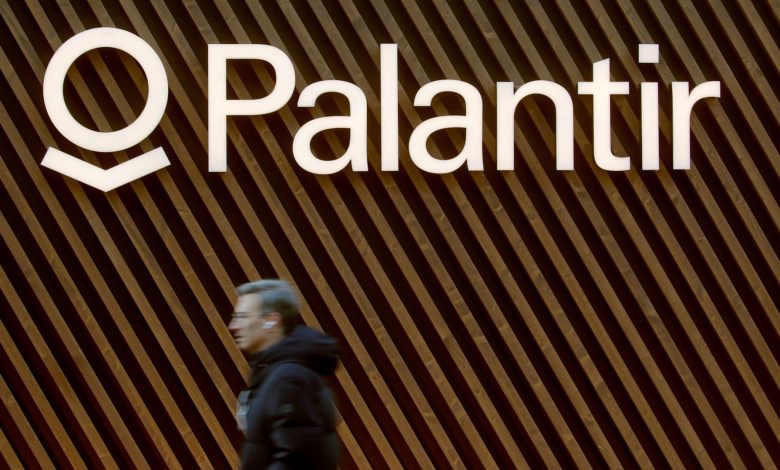 Palantir drops 10% for worst day since May as investors continue dumping onetime market favorite