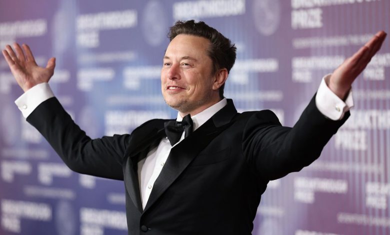 Elon Musk at the tenth Breakthrough Prize ceremony