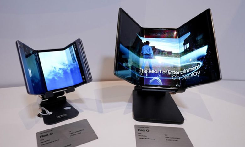 Samsung Flex G display concept in two sizes.