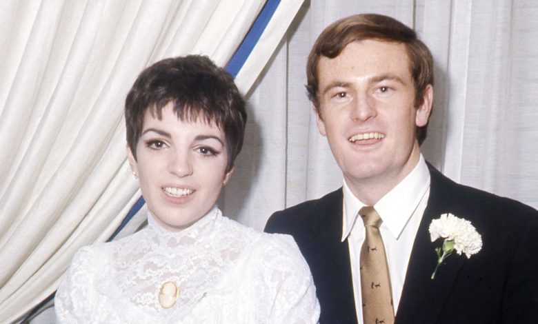 Liza Minnelli was 'devastated' after finding her first husband with another man