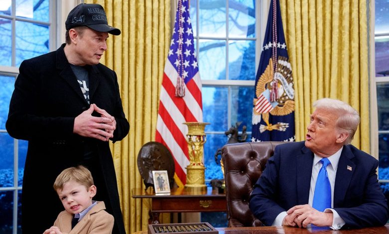 Musk, his son and Trump in Oval Office