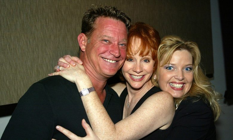 Reba McEntire's former costar Christopher Rich reunites with her 7 years after stroke