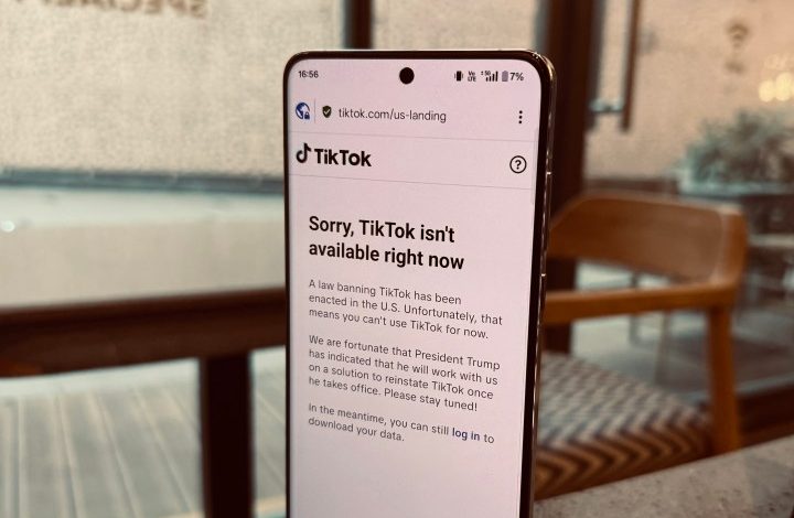 TikTok access block message in the US.