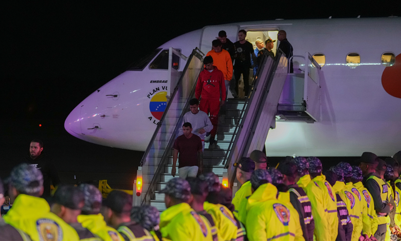 Venezuelan planes return to Latin American country with citizens deported from US