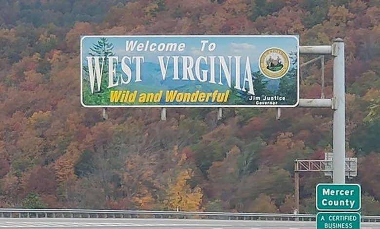 WV_welcome_sign_77