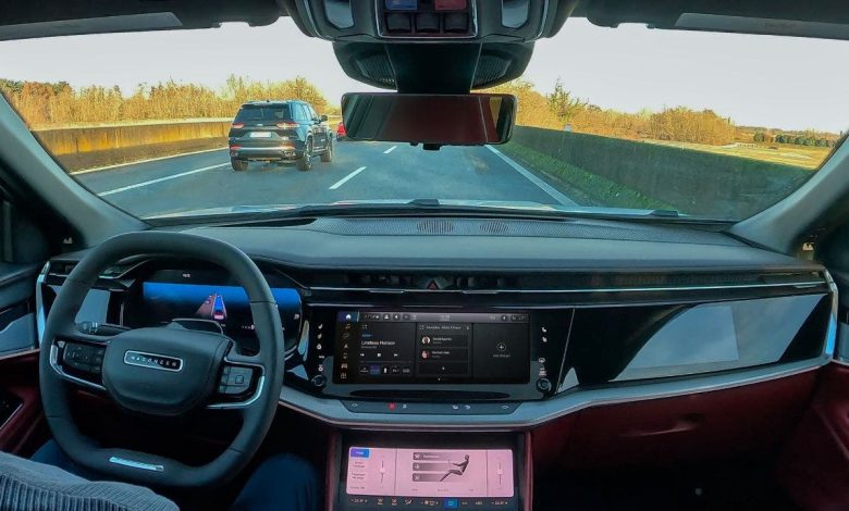 New tech allows you to drive without your hands on the wheel or eyes on the road