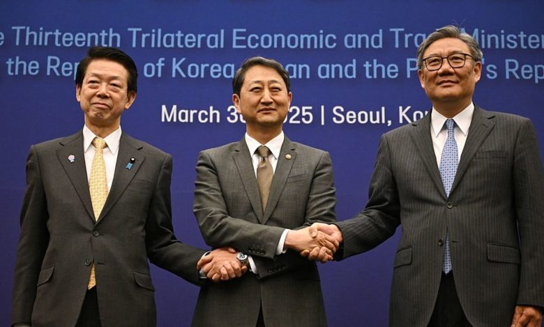 South Korea, China, Japan to promote regional trade as tariffs loom