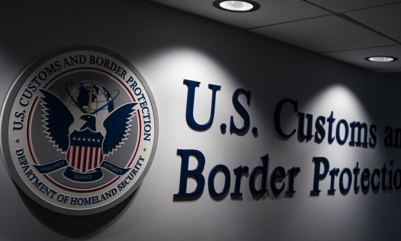 Trump administration pays immigrants to deport themselves