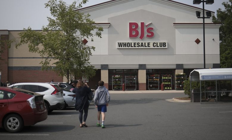 Wholesaler is still ripe for gains even after 30% move, strategist says