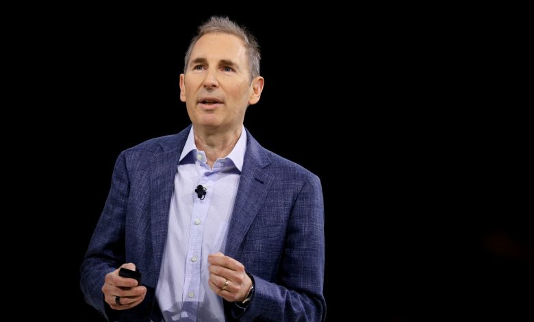 Amazon shareholders reject proposal to split CEO and chair roles