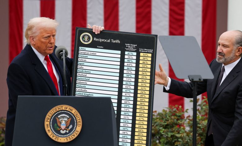 Trump official says 10% tariffs will stick around