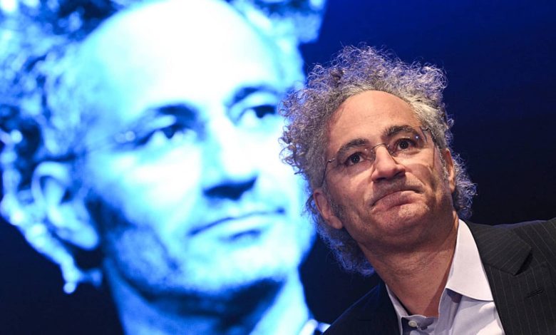 Palantir CEO Alex Karp sells more than $50 million in stock