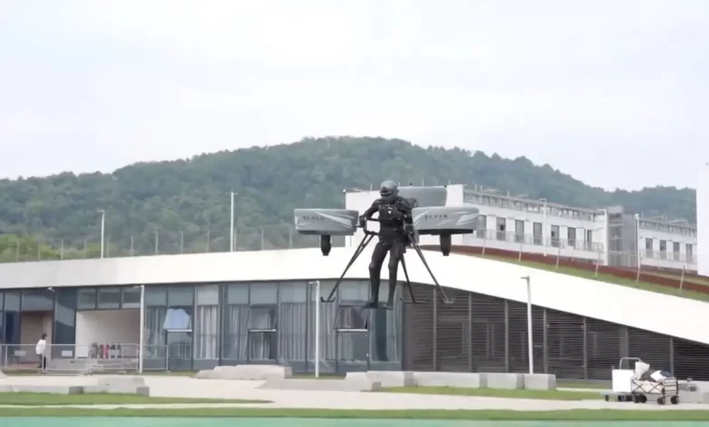 Chinese wearable eVTOL jetpack makes historic first flight