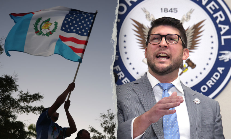 AG Uthmeier, right; demonstrators with flag, left