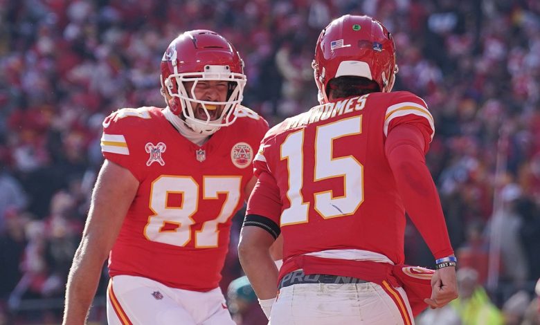 Mahomes says Kelce doesn't seem like a player who will retire anytime soon