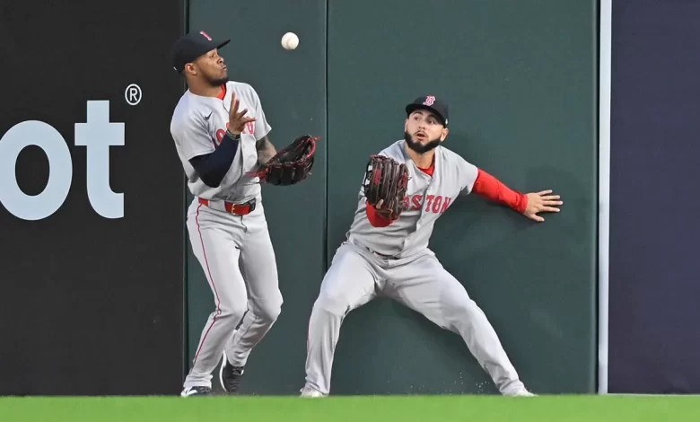 MLB news: Red Sox outfielders combine for miraculous catch on home run robbery