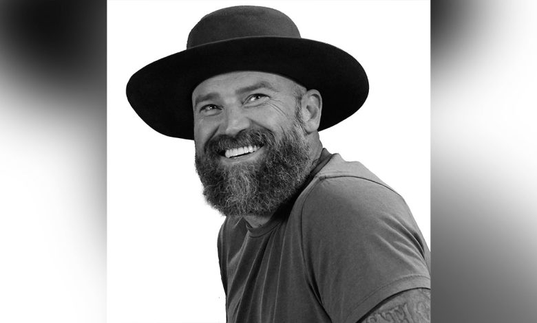 Zac Brown to receive Veterans Voice Award at American Music Awards Memorial Day