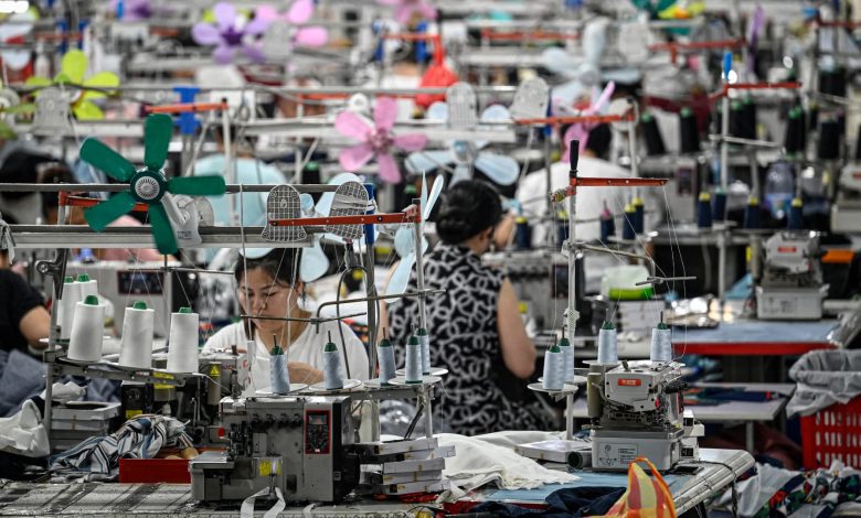 China's manufacturing activity contracts for a third month amid deflation woes