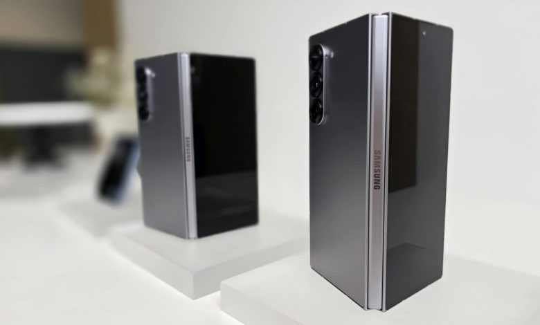 Samsung aims to catch up Chinese rivals for thin foldable phones