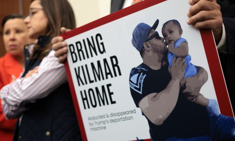 Kilmar Abrego Garcia returned to U.S. to face immigration smuggling charges