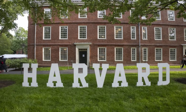 Trump moves to block U.S. entry for foreigners planning to study at Harvard University