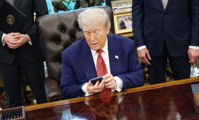 Trump rips AT&T weeks after Trump Mobile launch