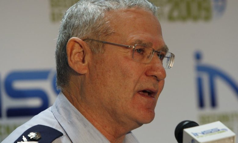 Major-General Amos Yadlin, Israel's chief of military intelligence, speaks at the annual Institute for National Security Studies (INSS) conference in Tel Aviv December 15, 2009.