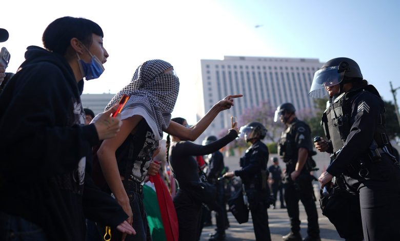 LA rioter, law enforcement stand off