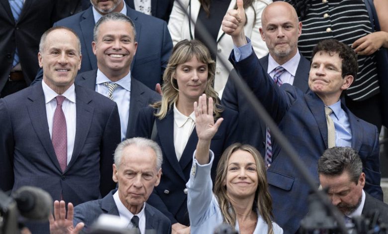Read, her family and legal team greet supporters on the steps of the courthouse after her acquittal