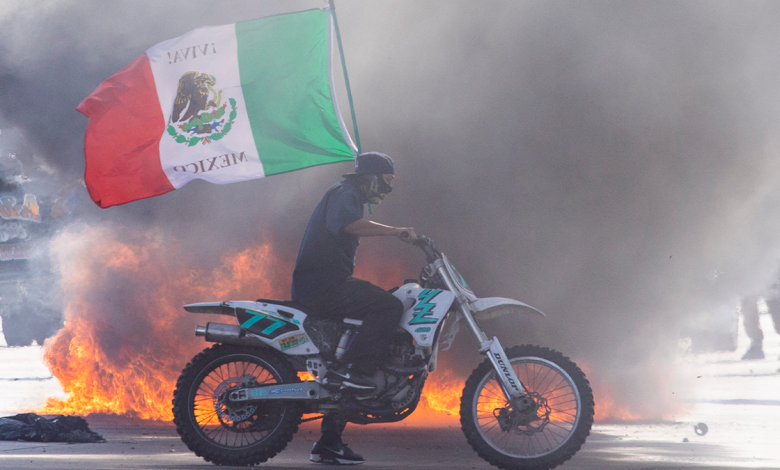 Rioter in LA