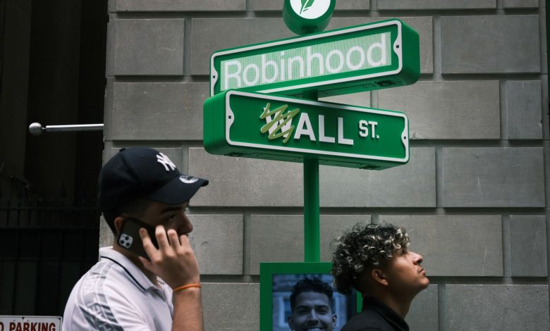 Robinhood stock tops $100, ripping 30% since S&P 500 snub