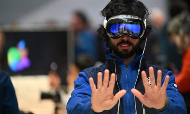 Apple sues former employee for stealing Vision Pro trade secrets