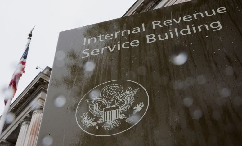Churches can endorse political candidates without tax-exempt risk