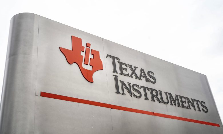 Texas Instruments (TXN) stock falls on weak forecast