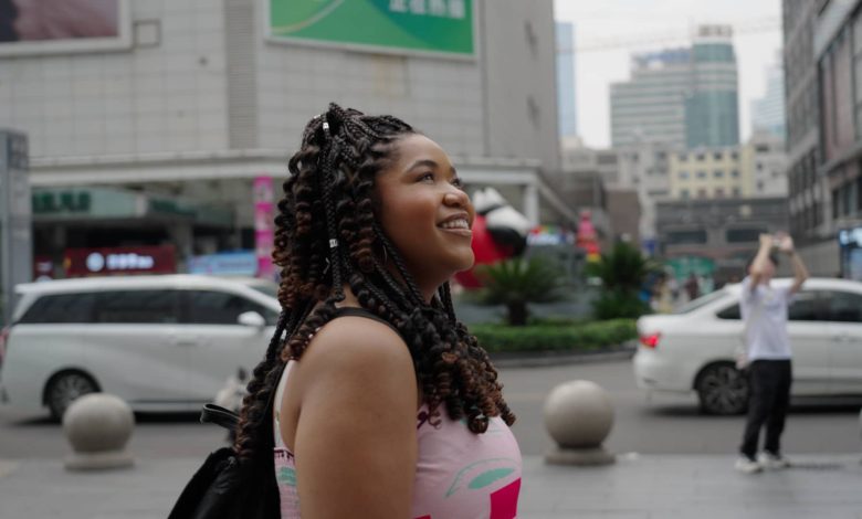 35-year-old American relocated to China and lives on $30,000 a year