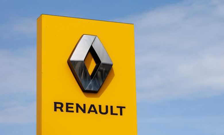 Renault shares fall after French carmaker lowers 2025 guidance