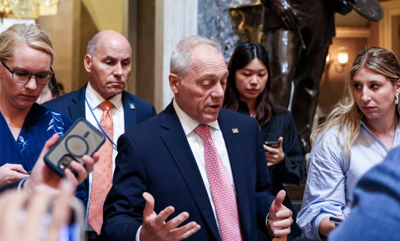Crypto bills stall in Congress for second day