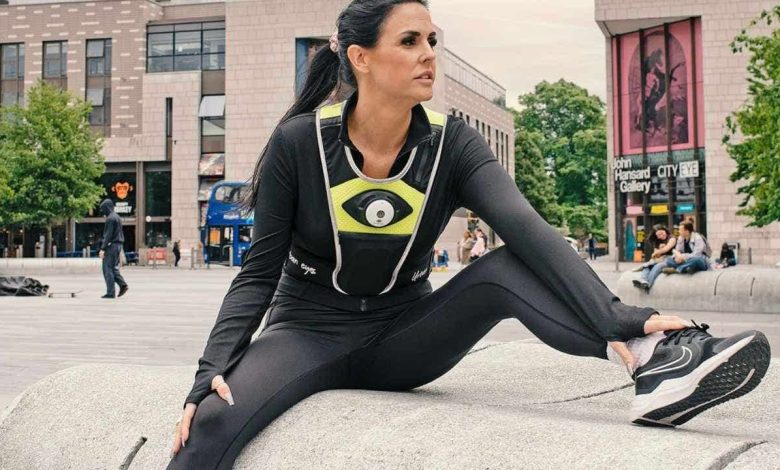 Urban Eyes safety vest with cameras helps protect runners from harassment
