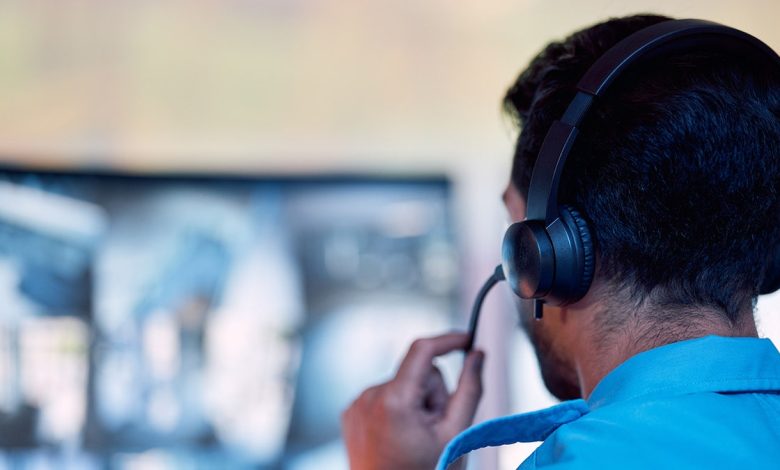 911 call center responder