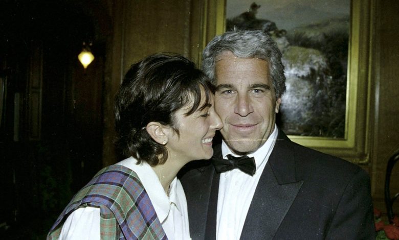 Ghislaine Maxwell and Jeffrey Epstein smiling