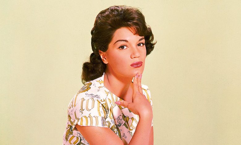 Connie Francis, singer of 'Everybody's Somebody's Fool,' dies at 87
