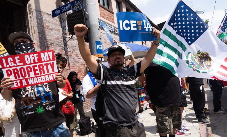 MLB union advises Latino players on immigration documentation concerns