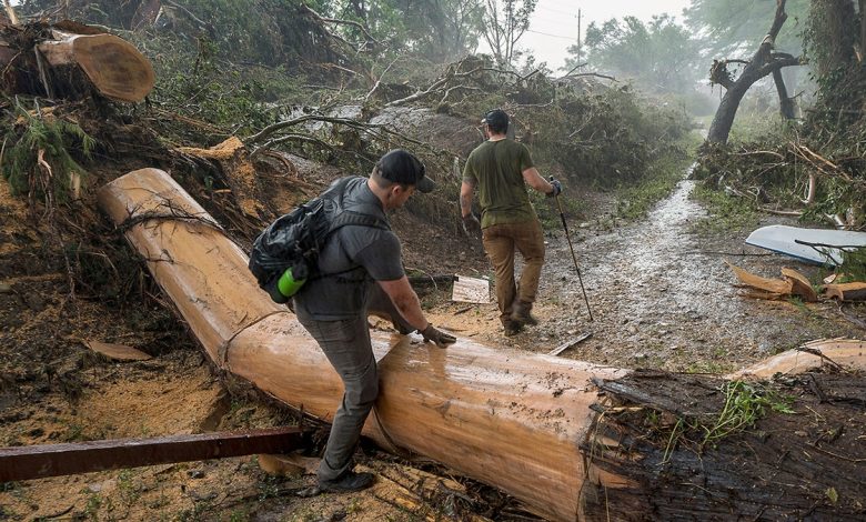Rescuers in Texas flooding
